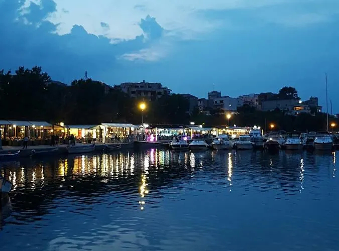 Le Bleu アパート *